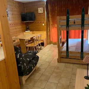 https://155-piste-dans-mon-canape.hotels-rhonealpes.com